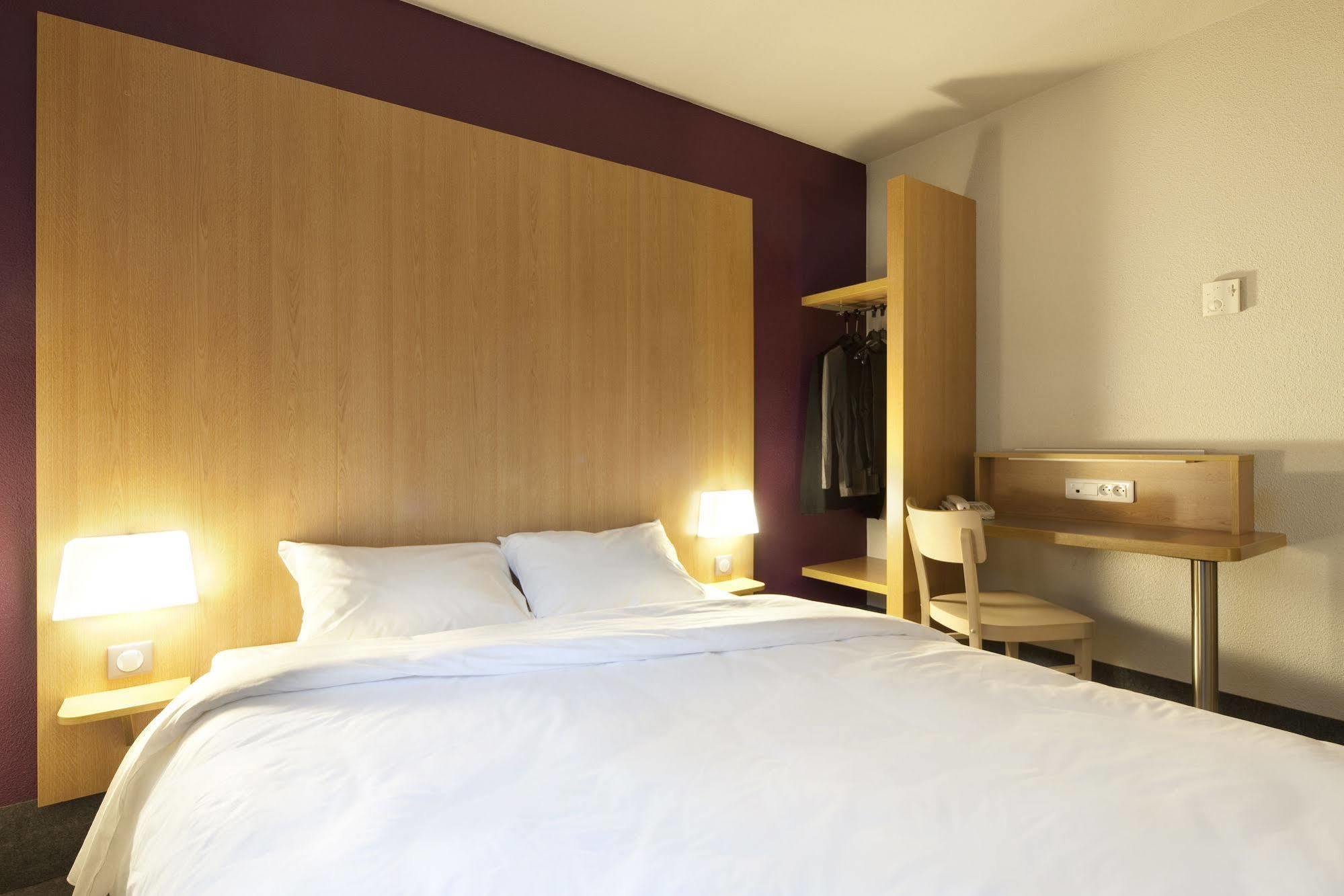 B&B Hotel Le Puy-En-Velay Vals-pres-le-Puy Екстериор снимка